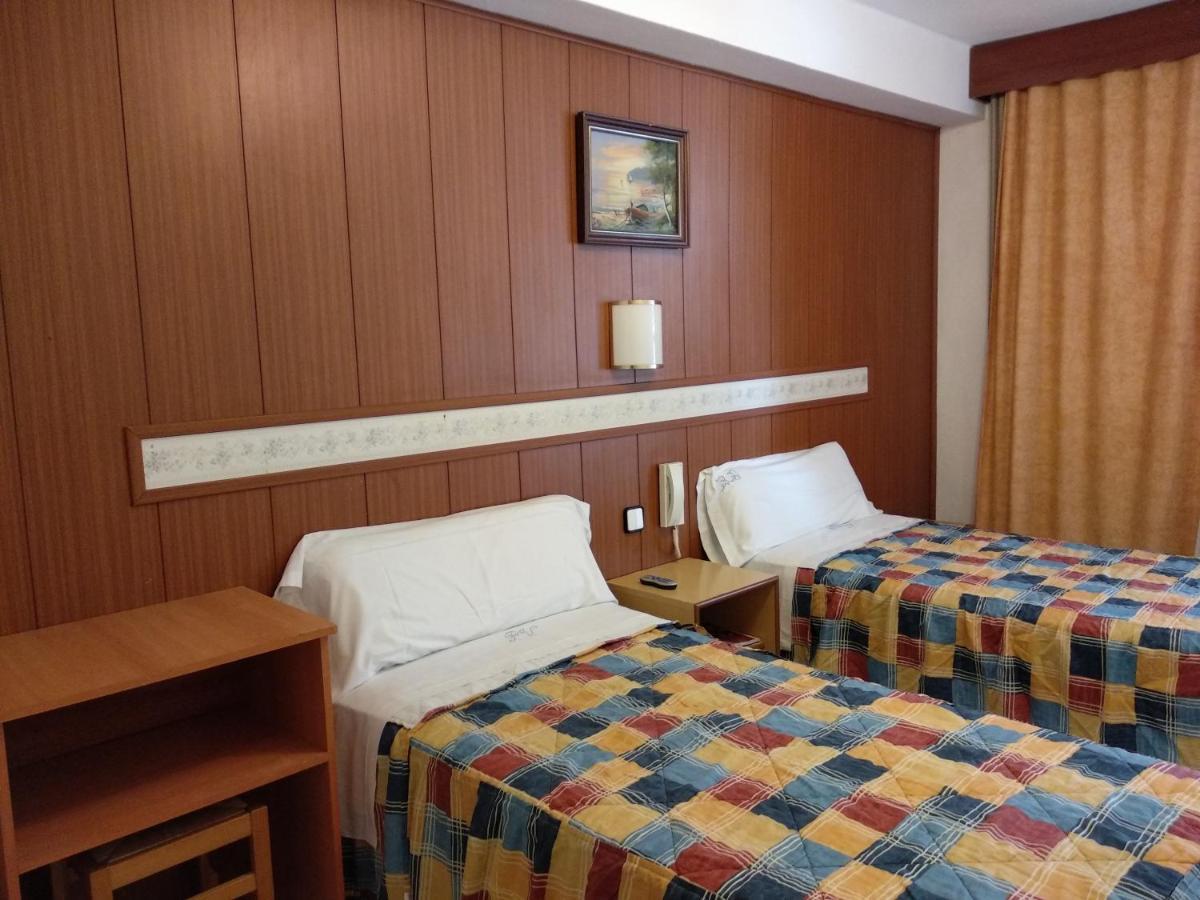 Pension Venecia Salou Exteriör bild