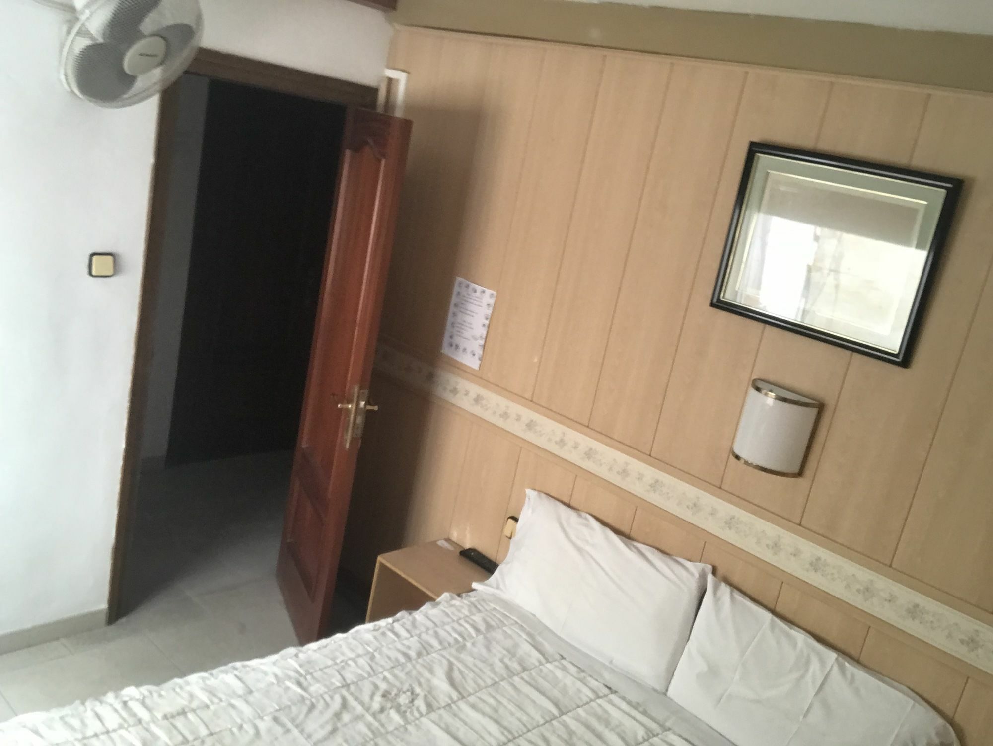 Pension Venecia Salou Exteriör bild